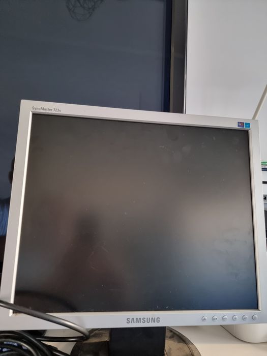 Monitor samsung sync master 723N