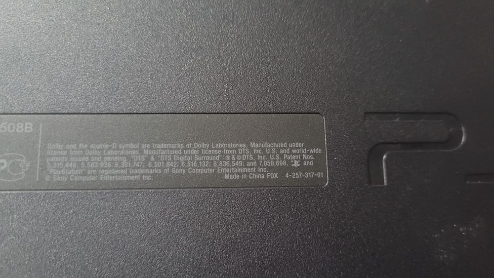 Продам Ps3 рабочую но без джойстика