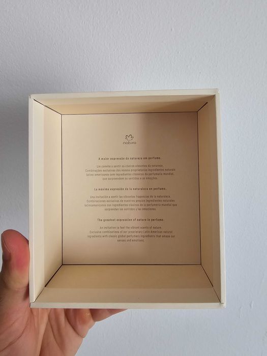Perfume Natura 740 - Sândalo e Breu Branco