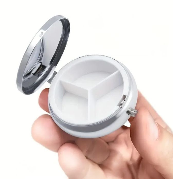 Коробочка органайзер для таблеток таблетница