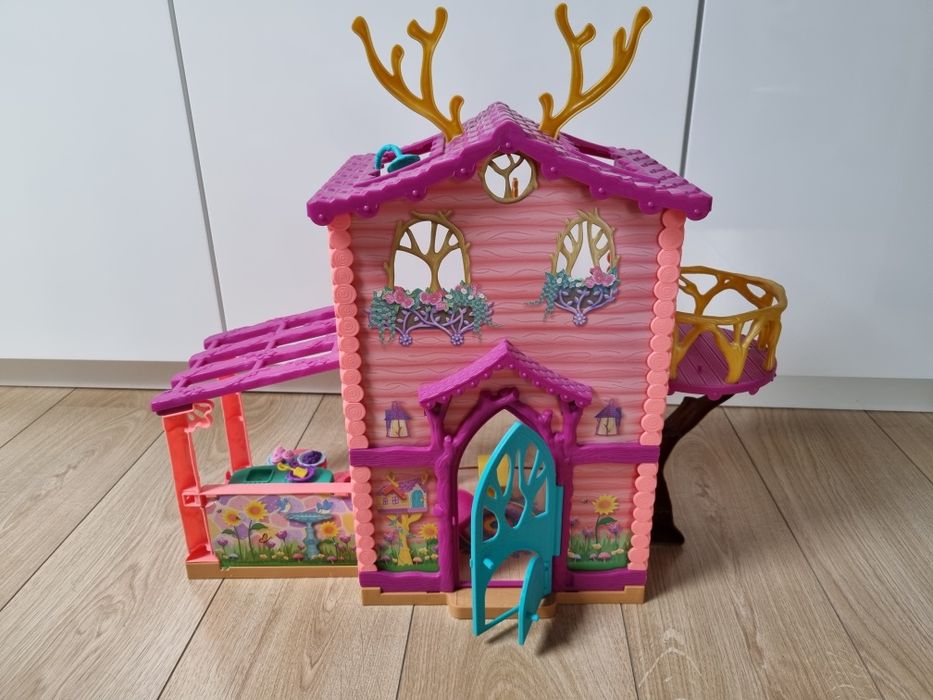 Domek Enchantimal domek jelonków