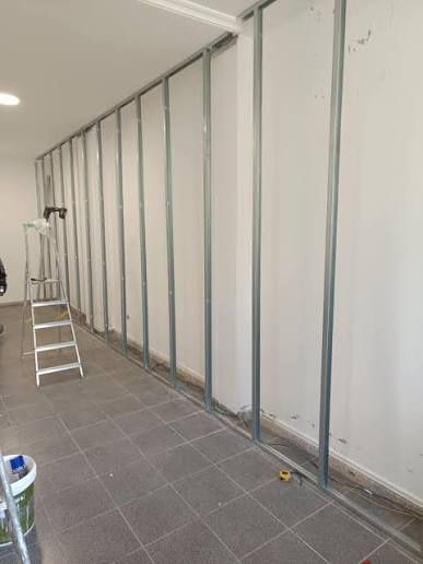 Serviços de pladur,  remodelação , divisórias e tetos falso etc.