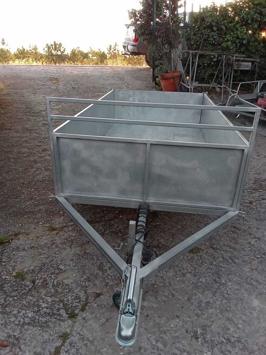 Atrelado novo 2m / 1.10m