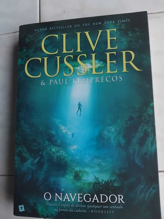 1 Livro de Aventura de Clive Cussler + Paul Kemprecos - O NAVCEGADOR