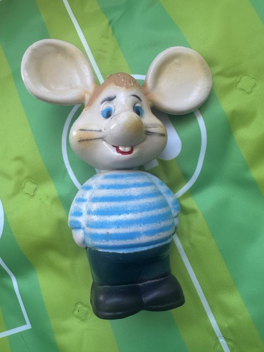 Topo Gigio mealheiro