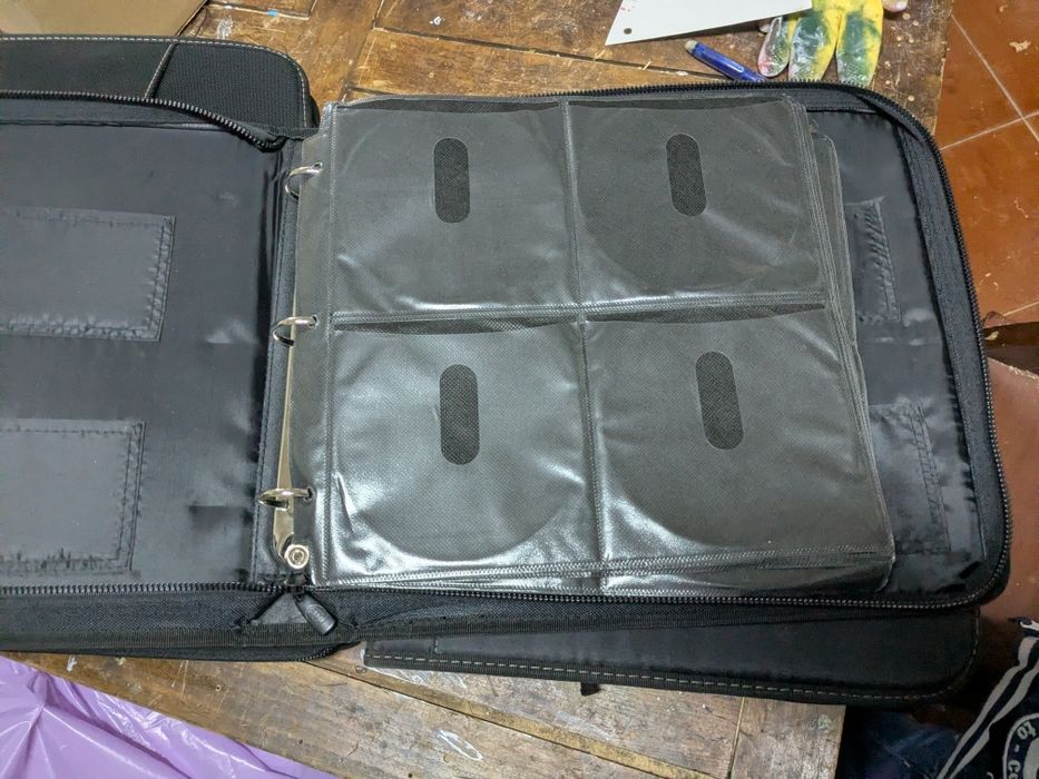 6 arquivadores de CDs/DVDs