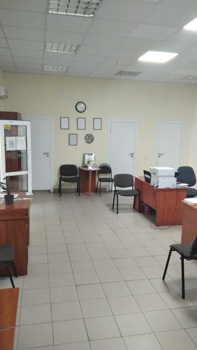 Вбудоване приміщення, площею 72,30 кв.м. м. Радивилів