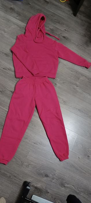 Жіночий костюм, теплий,в ідеальному стані.