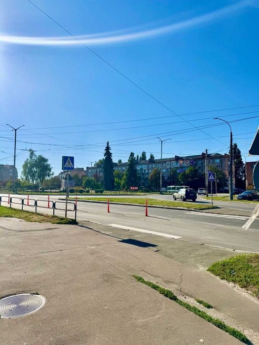 Комерційне приміщення, ФАСАД, р-н Круг, пр-т Перемоги (A11)