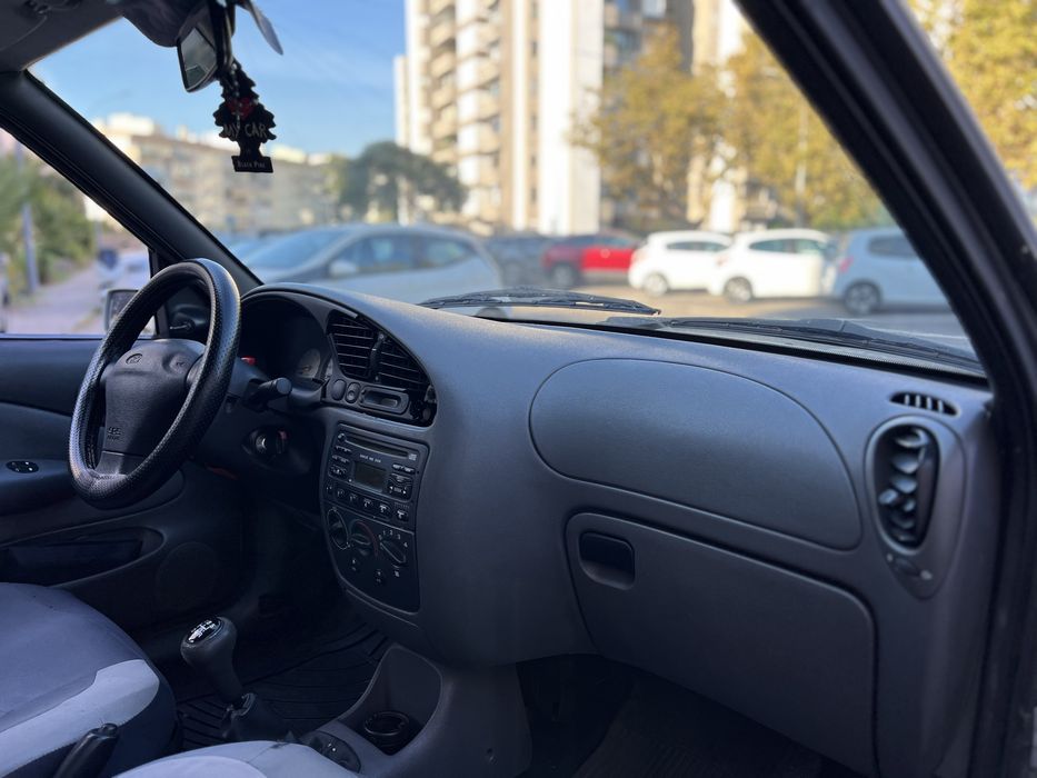 Ford Fiesta 1.25 A/C - 99
