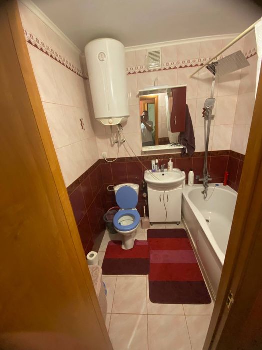 Продам квартиру в центрі Звягеля