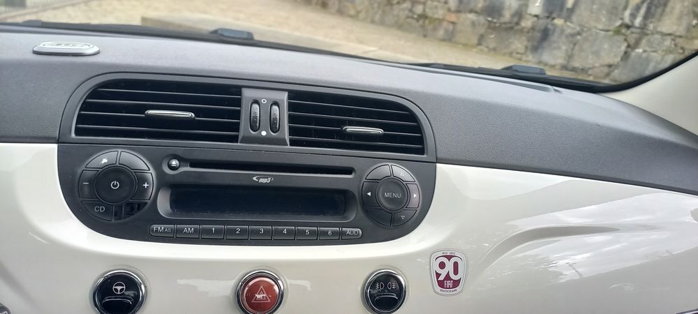 Fiat 500 edição especial 90 anos