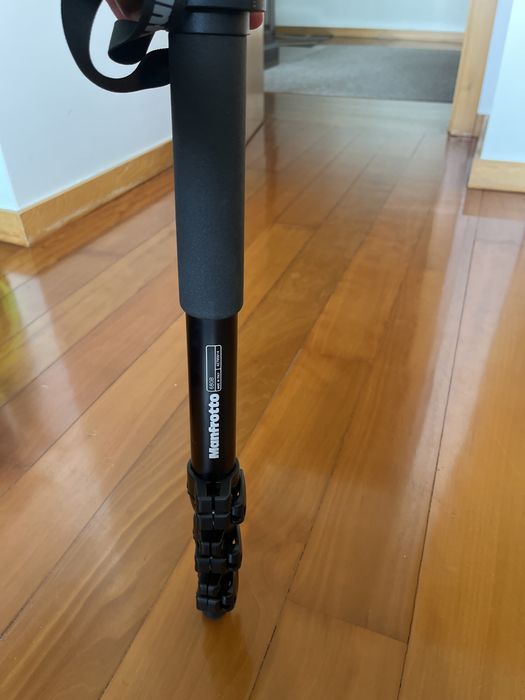 Conjunto de Tripé Manfrotto em Carbono