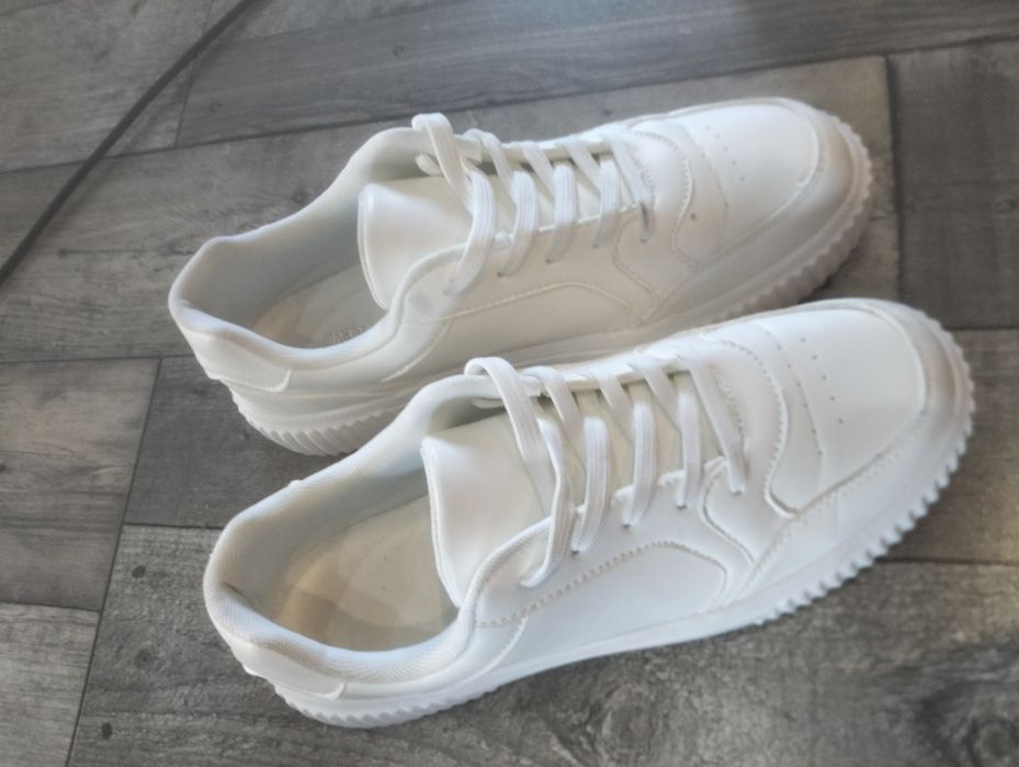 Buty trampki białe tenisówki z shein 27 cm wkladka