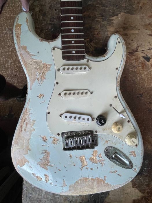 Брідж для електрогітари типу  Strat