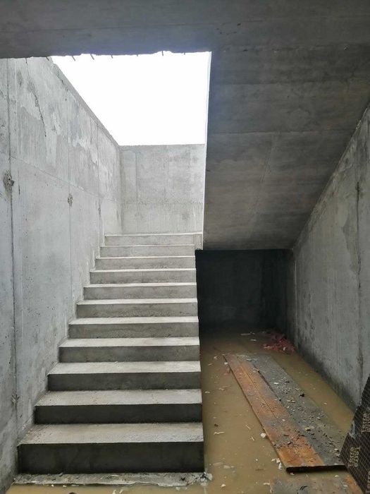 ВИГІДНО! Бетонні сходи під ключ. Сходи з бетону. Виготовлення і монтаж