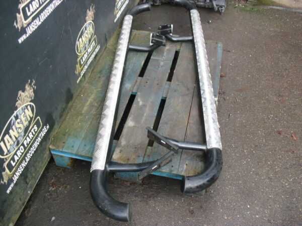 Land Rover Defender  110 e 130 estribos originais diversos