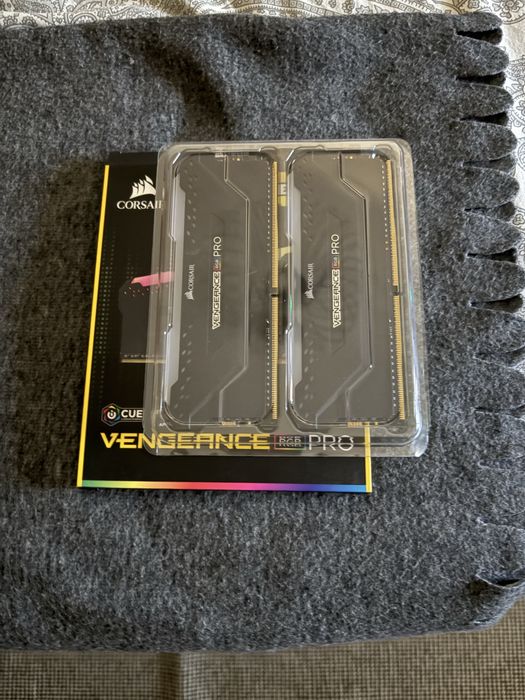 Memoria ram Corsair 8x2 16gb 3200mhz ddr4