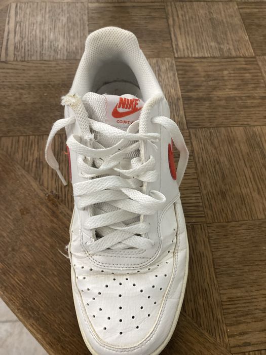 Tenis nike vermelho e branco