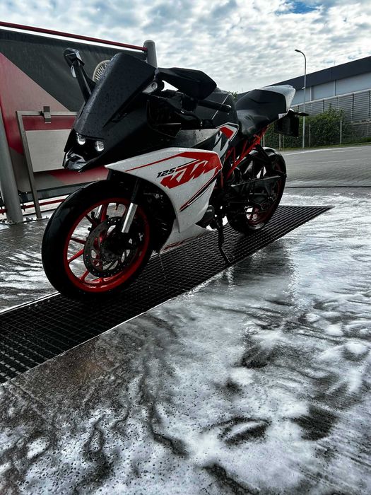 Motocykl KTM - 125