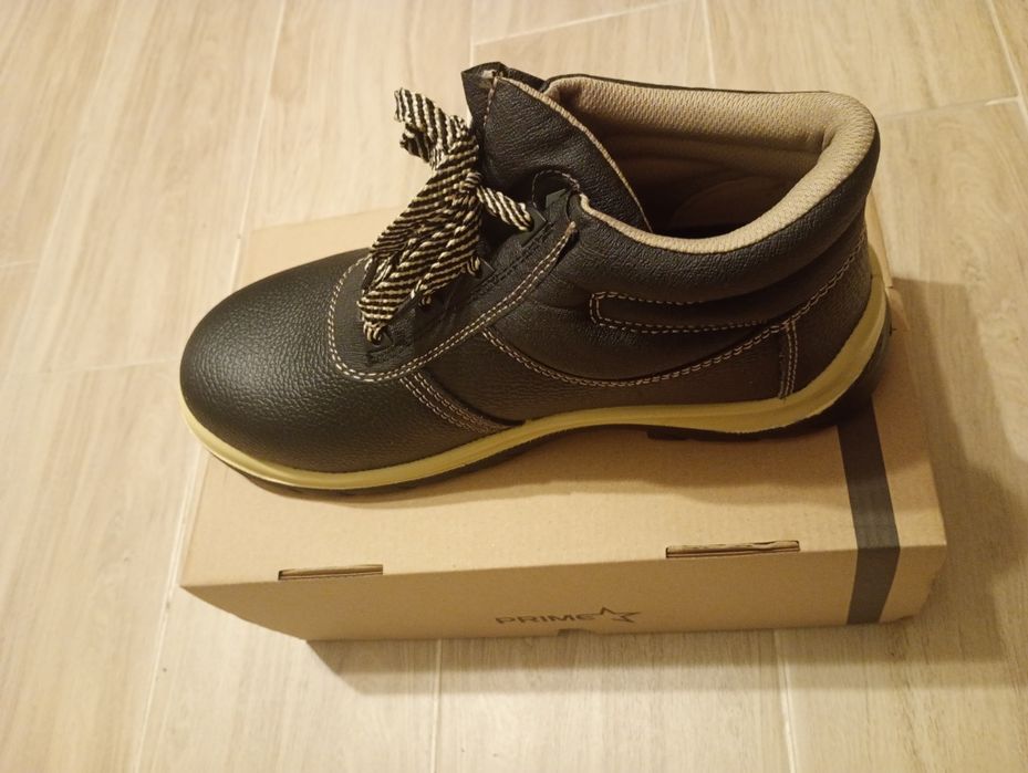 Nowe buty robocze BHP