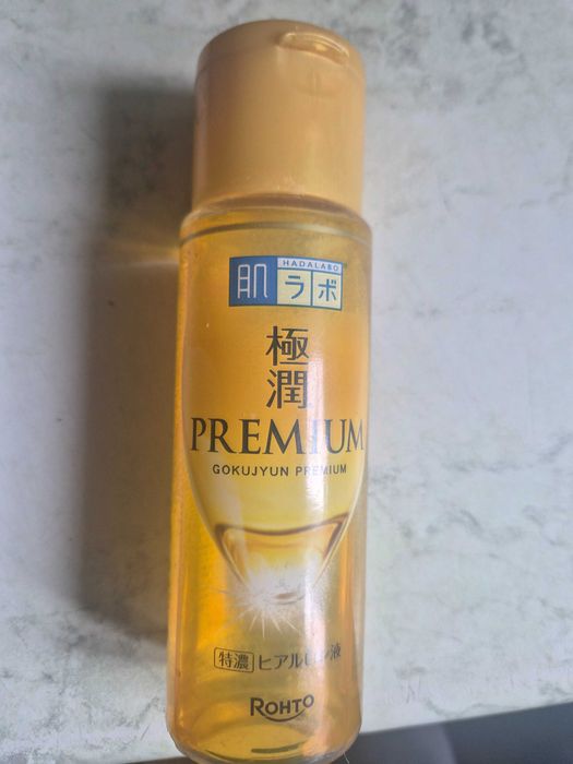 Hada Labo Gokujyun Premium Lotion.