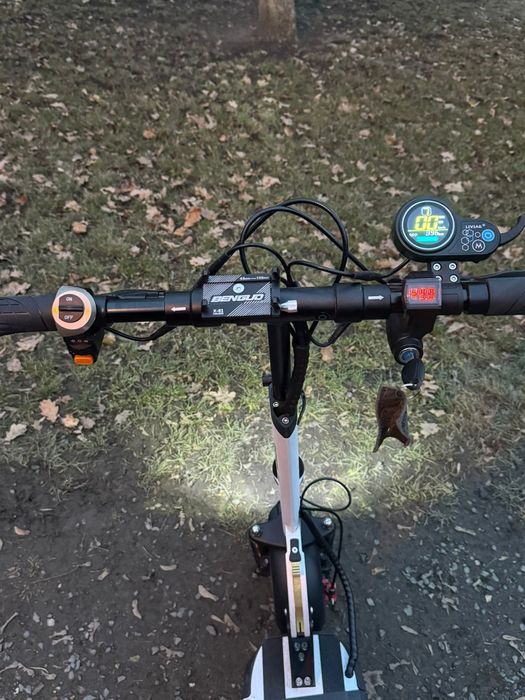 Електросамокат 700 ват