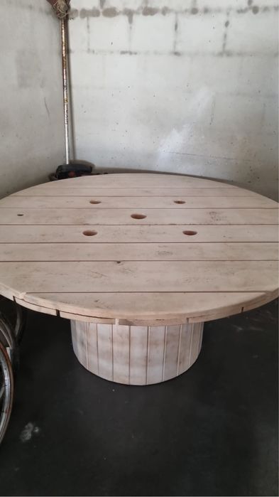 Mesa Grande Redonda | Estilo rústico | Ótima para lazer64286522516737121