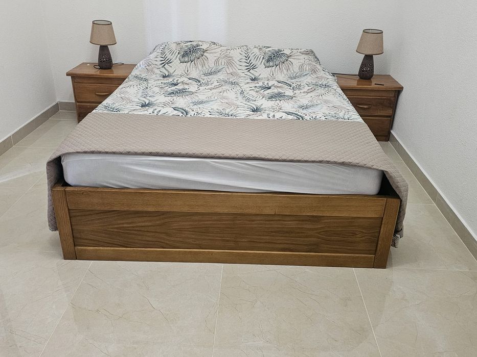 Quarto de casal com cama 140x200