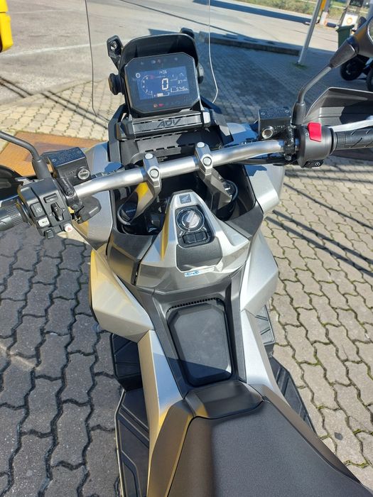 Mota honda ADV350