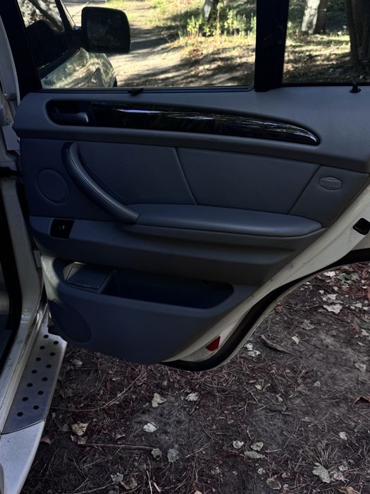 продам авто BMW X5 E53
