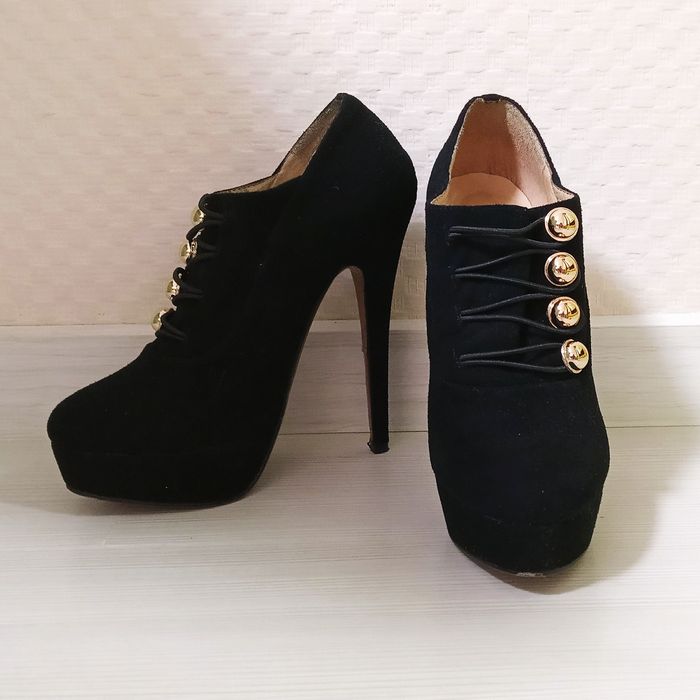 Ботильоны полусапожки лабутены louboutin