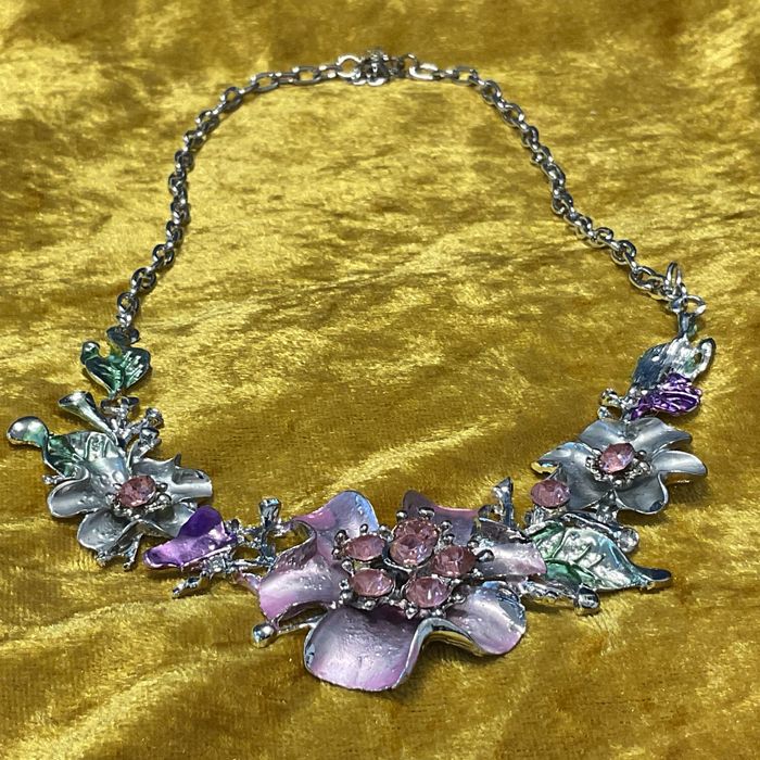 Colar tema flores 24 cm,biju,