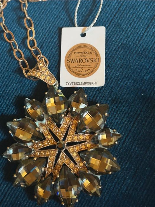 Colar pendente em swarovski