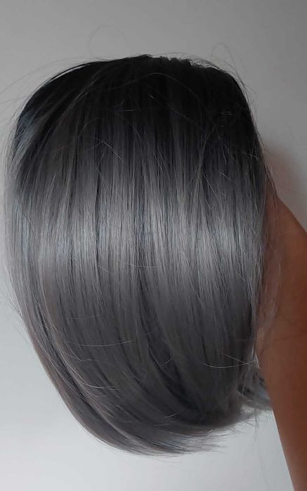 Peruka siwa bob ombre