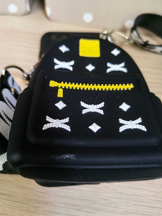 Capa 2-em-1 para Redmi 6 com Mini-Mochila e Alça, nova