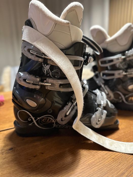 Sprzedam buty narciarskie Rossignol – rozmiar 40