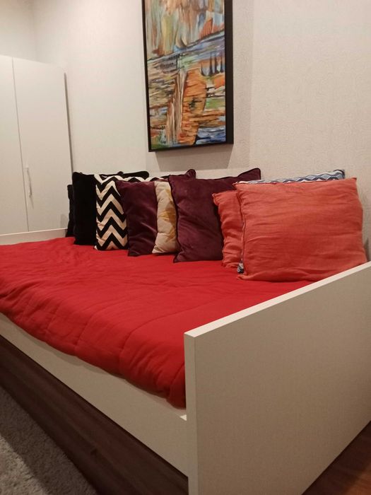 Vendo cama e guarda roupa (ARTIGOS NOVOS) em conjunto ou separado