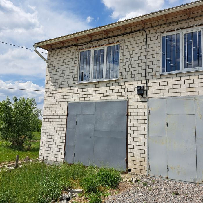 Продам двоповерховий гараж