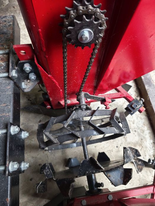 Часникова саджалка 2 рядна до мотоблока та мінітрактора