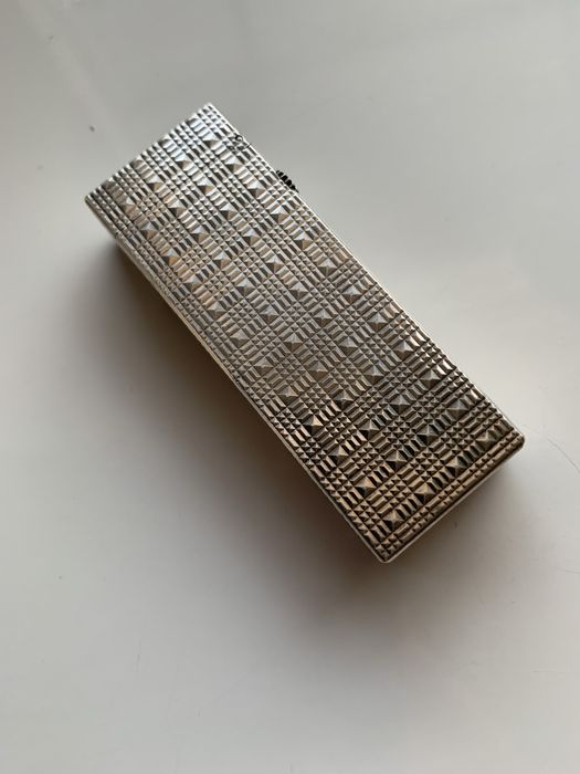 Продам зажигалку