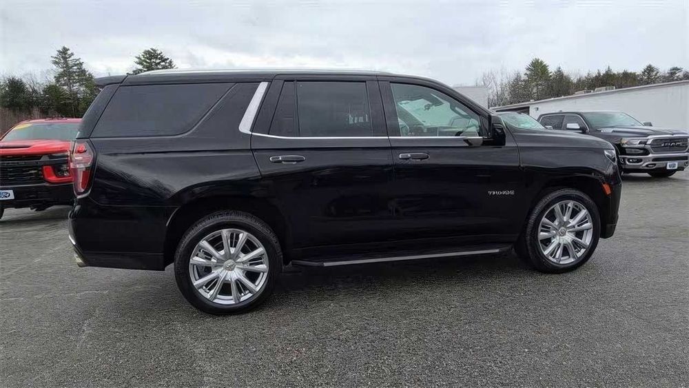 Chevrolet Tahoe Premier      2021