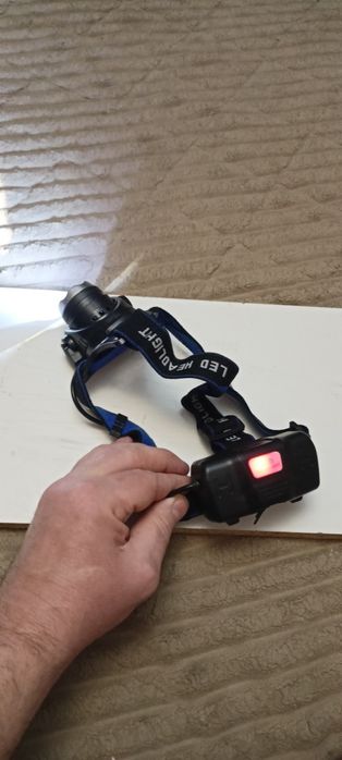 Фонарь налобний акомуляторний.