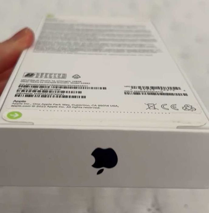 iPhone 14 Midnight 128GB Sealed / Unopened