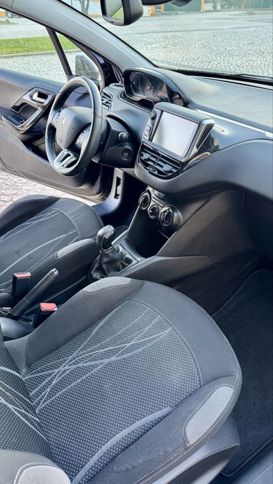 Peugeot 208 1.2