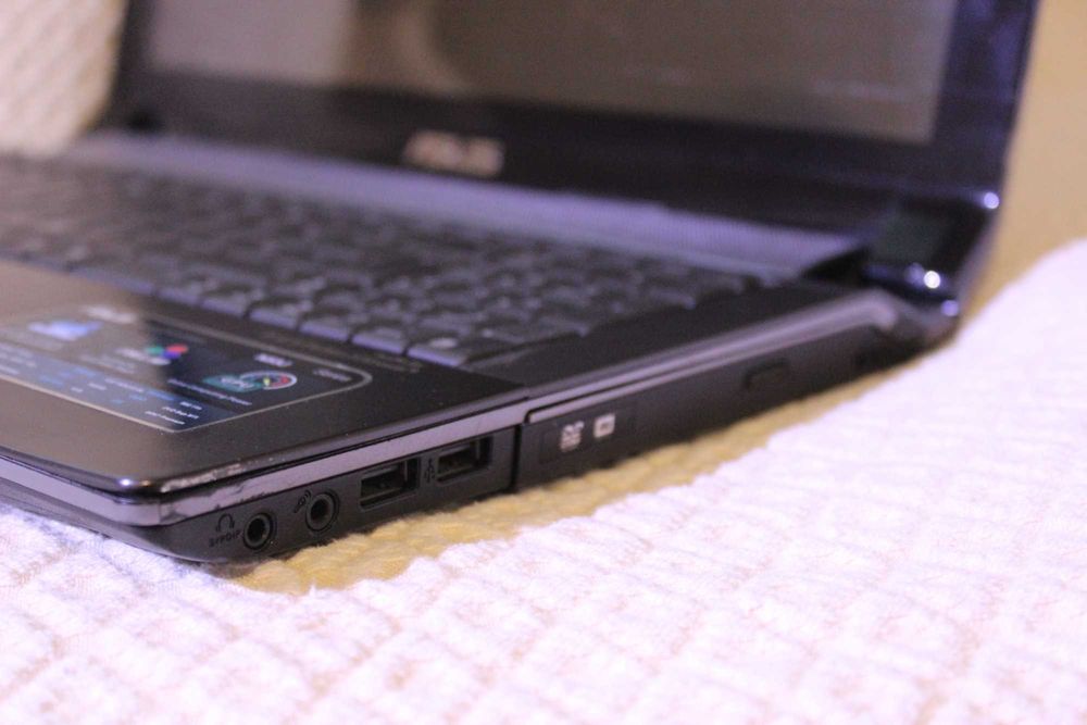 Asus N53J i7 640GB/8GB RAM Nvidia