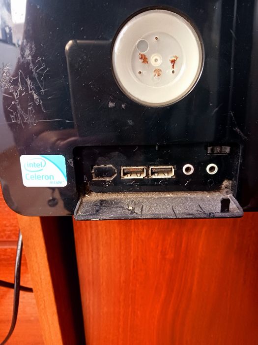 TOrre de pc com teclado