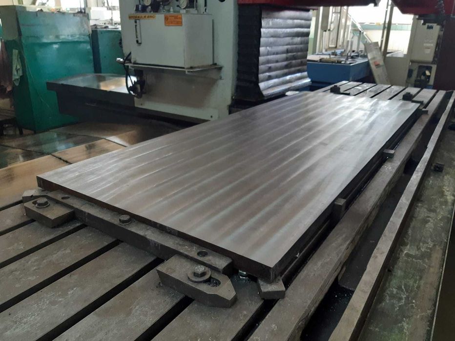 Фрезерний верстат з ЧПК  ANAYAK HVM-3800
