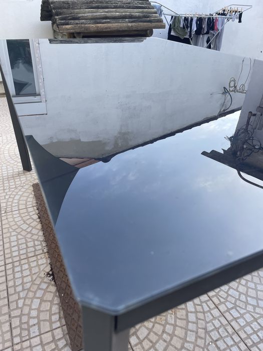 Mesa de exterior// vidro