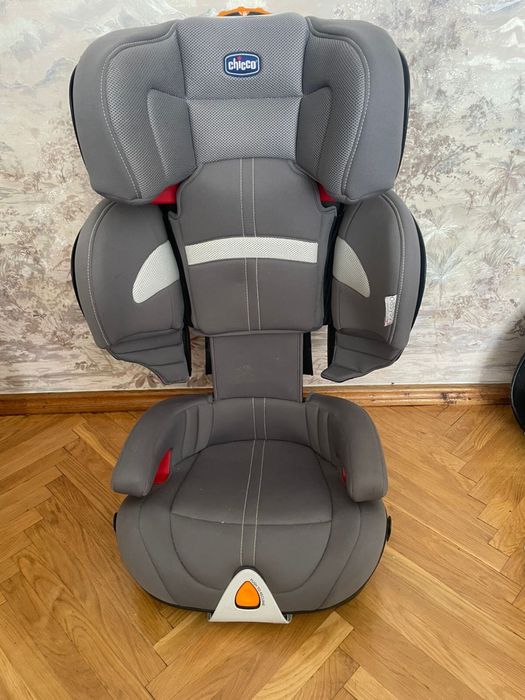 Автомобільне крісло Chicco KidFit